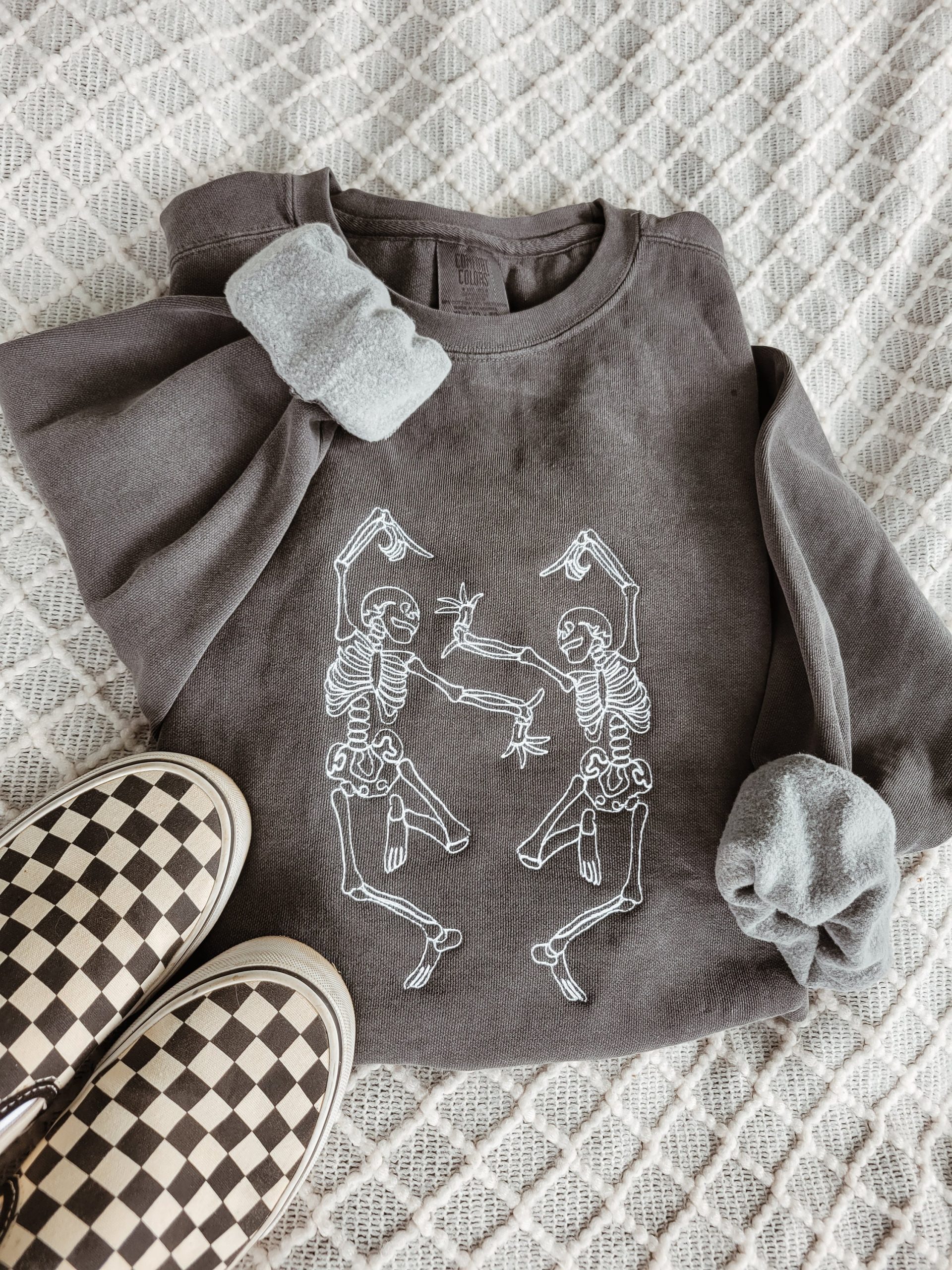 Halloween Dancing Skeleton Embroidered Sweatshirt Crewneck Halloween Dancing Skeleton Embroidered Sweatshirt Crewneck