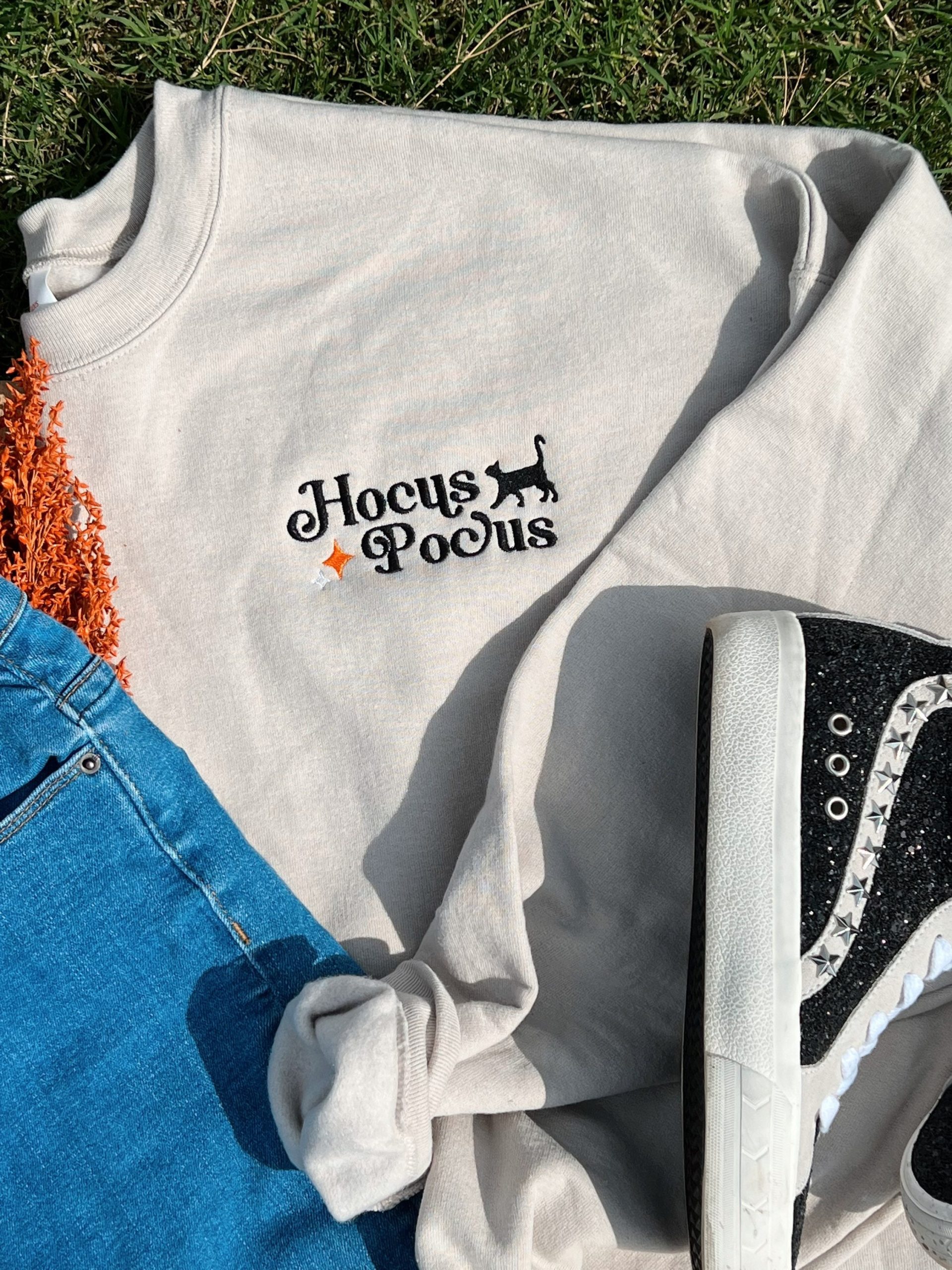 Halloween Hocus Pocus Embroidered Sweatshirt Crewneck Halloween Hocus Pocus Embroidered Sweatshirt Crewneck