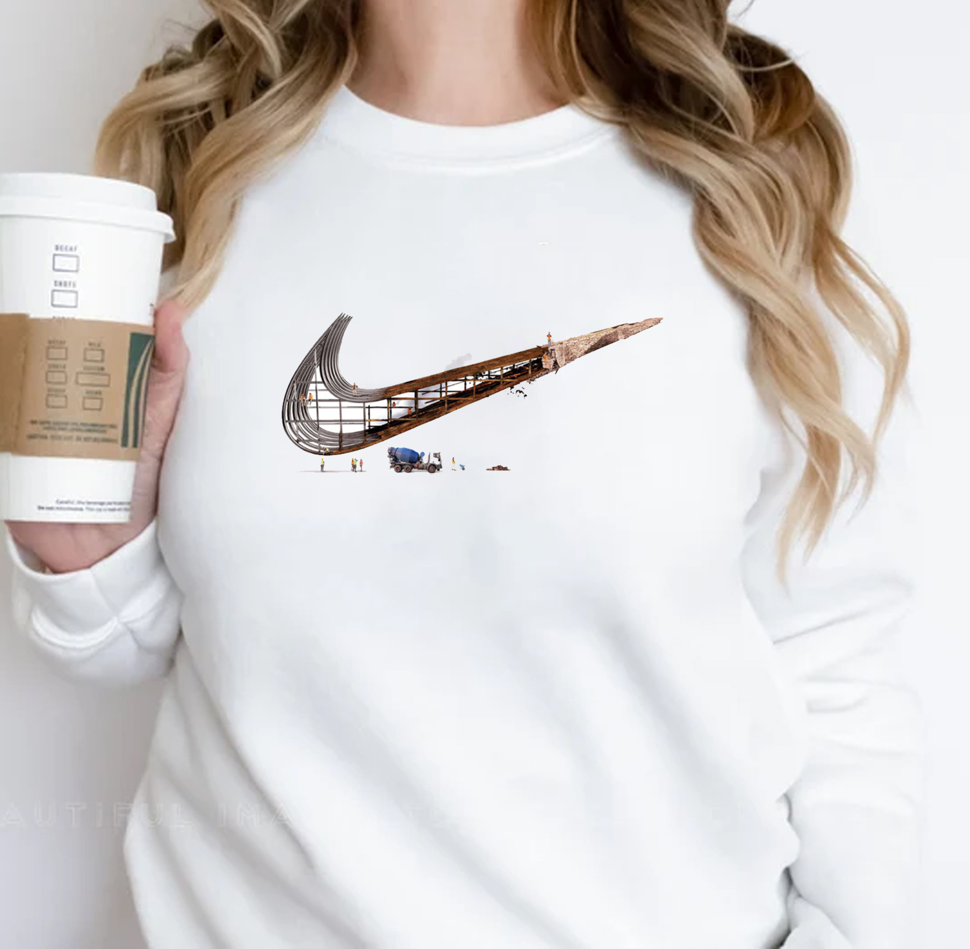 Vintage Nike Sweatshirt – Custome Nike Logo Sweatshirt Vintage Nike Sweatshirt – Custome Nike Logo Sweatshirt