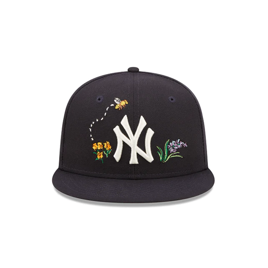 New York Yankees Watercolor Floral Embroidered Hat New York Yankees Watercolor Floral Embroidered Hat