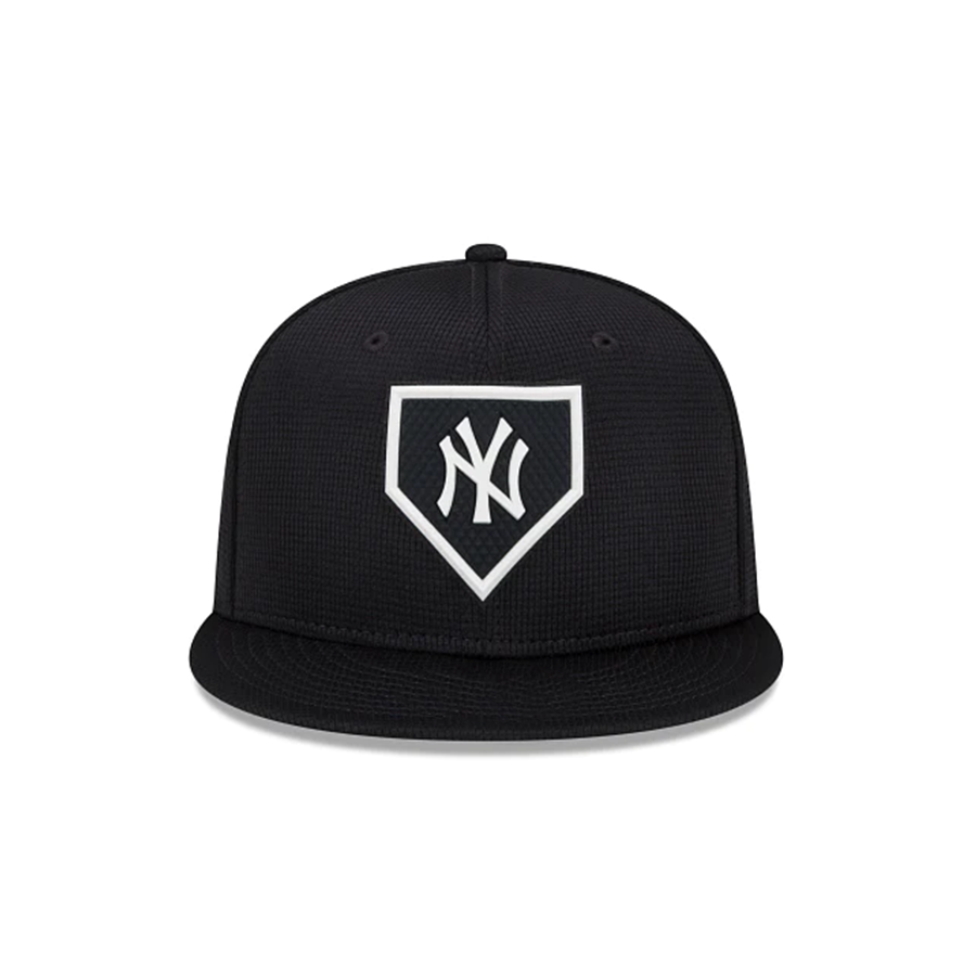 New York Yankees Clubhouse Embroidered Hat New York Yankees Clubhouse Embroidered Hat