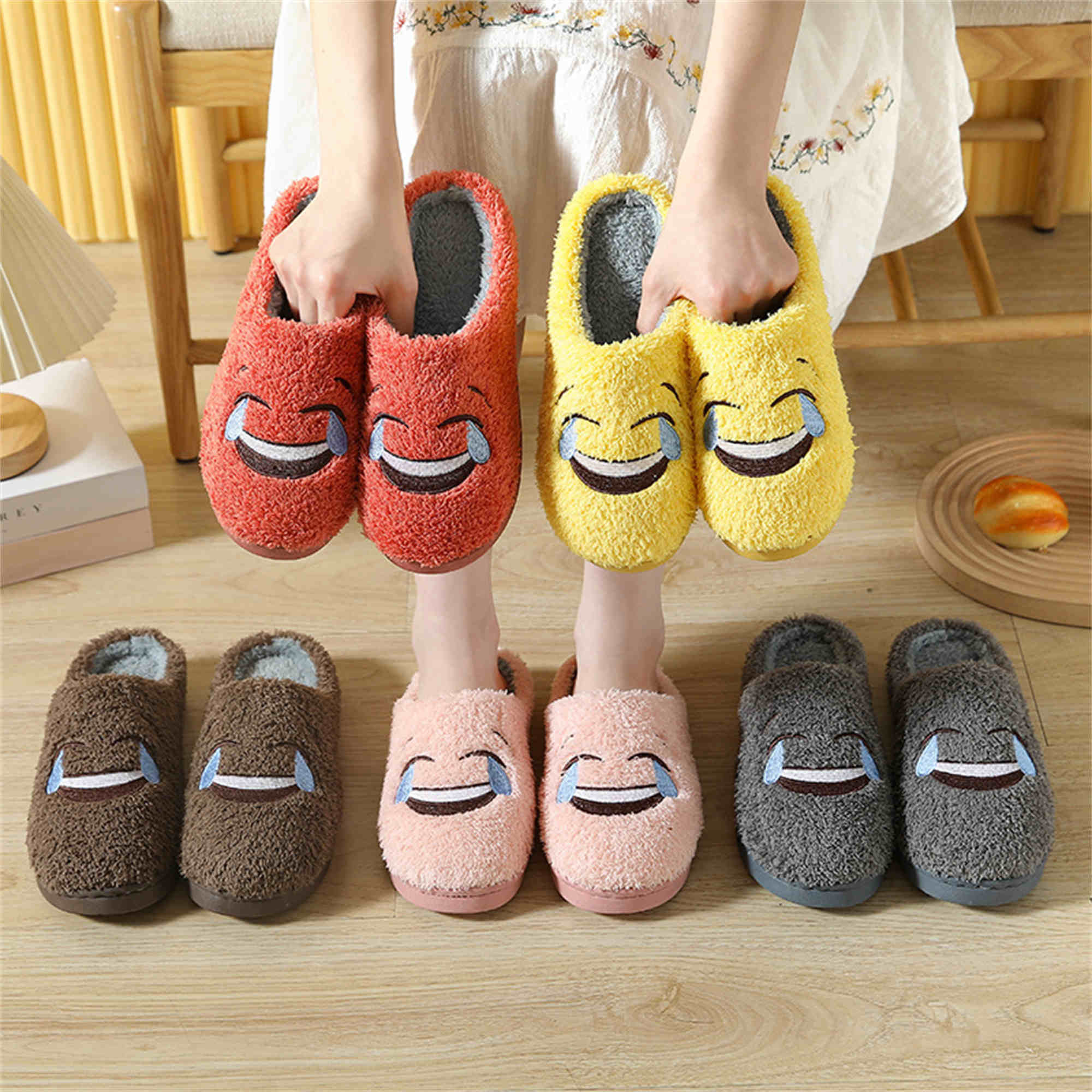 Smiley Face Cute Womens Comfortable Slippers Smiley Face Cute Womens Comfortable Slippers