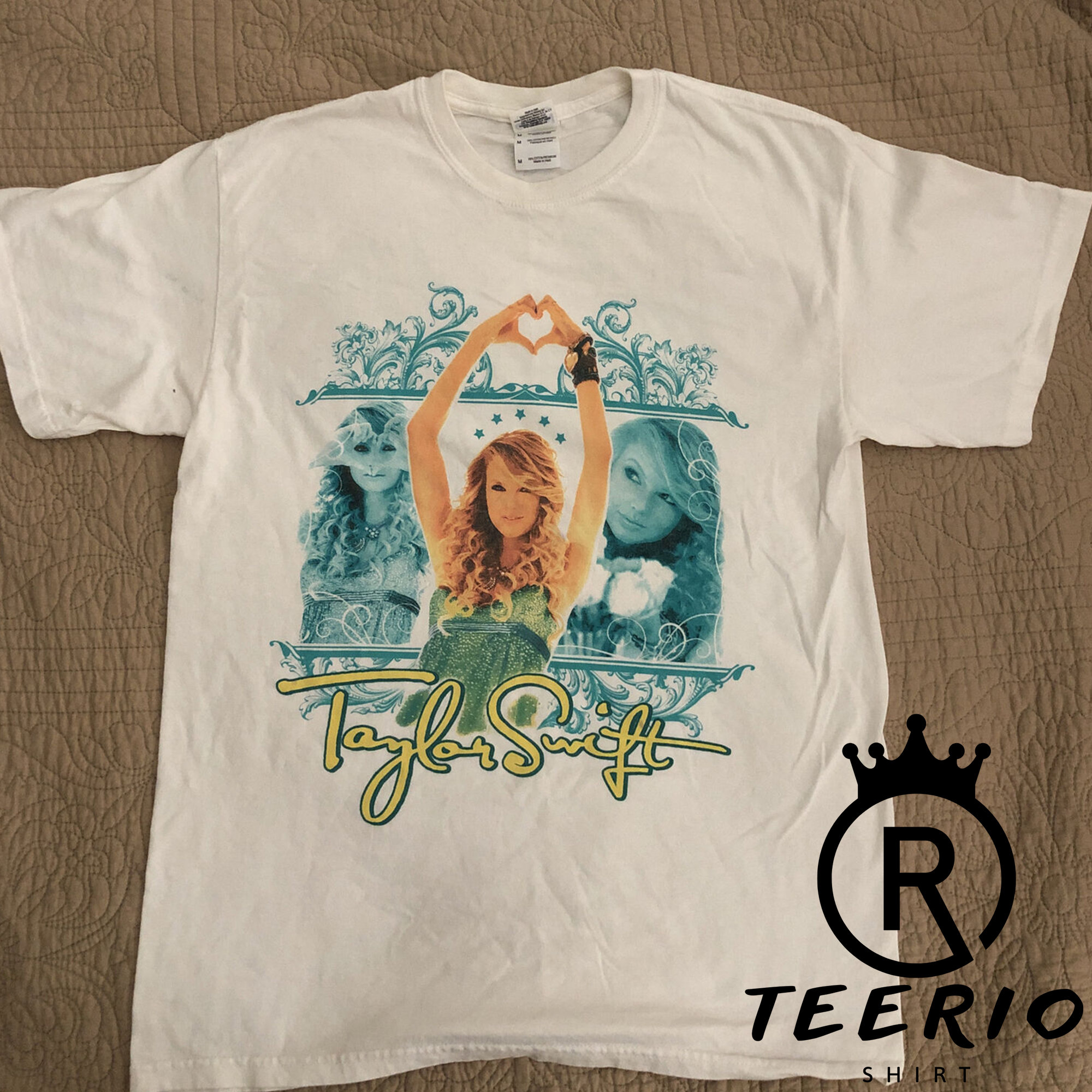 Vintage Taylor Swift Country Tour T-Shirt Vintage Taylor Swift Country Tour T-Shirt
